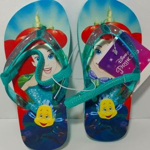 Disney Princess Little Mermaid Sandals size 9/10